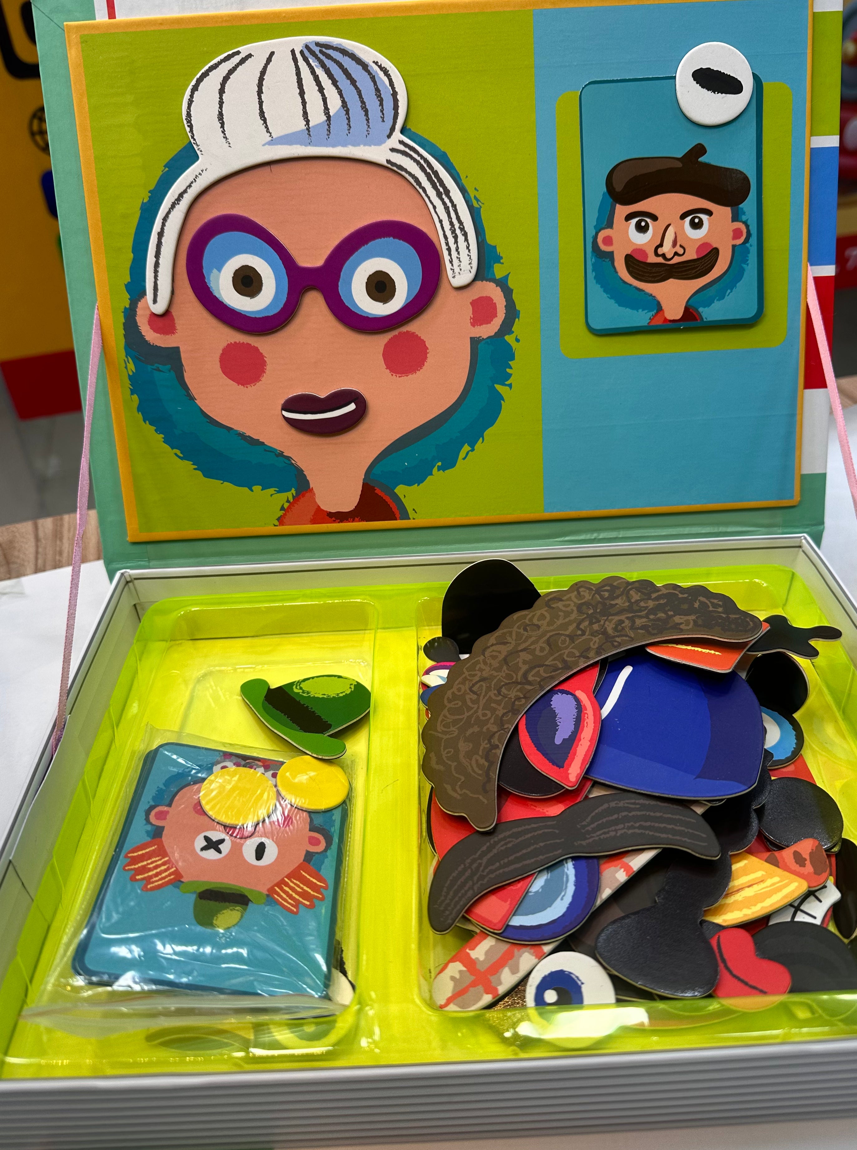 Face Changing Magnetic Board Puzzle - 67pcs - JustForKids