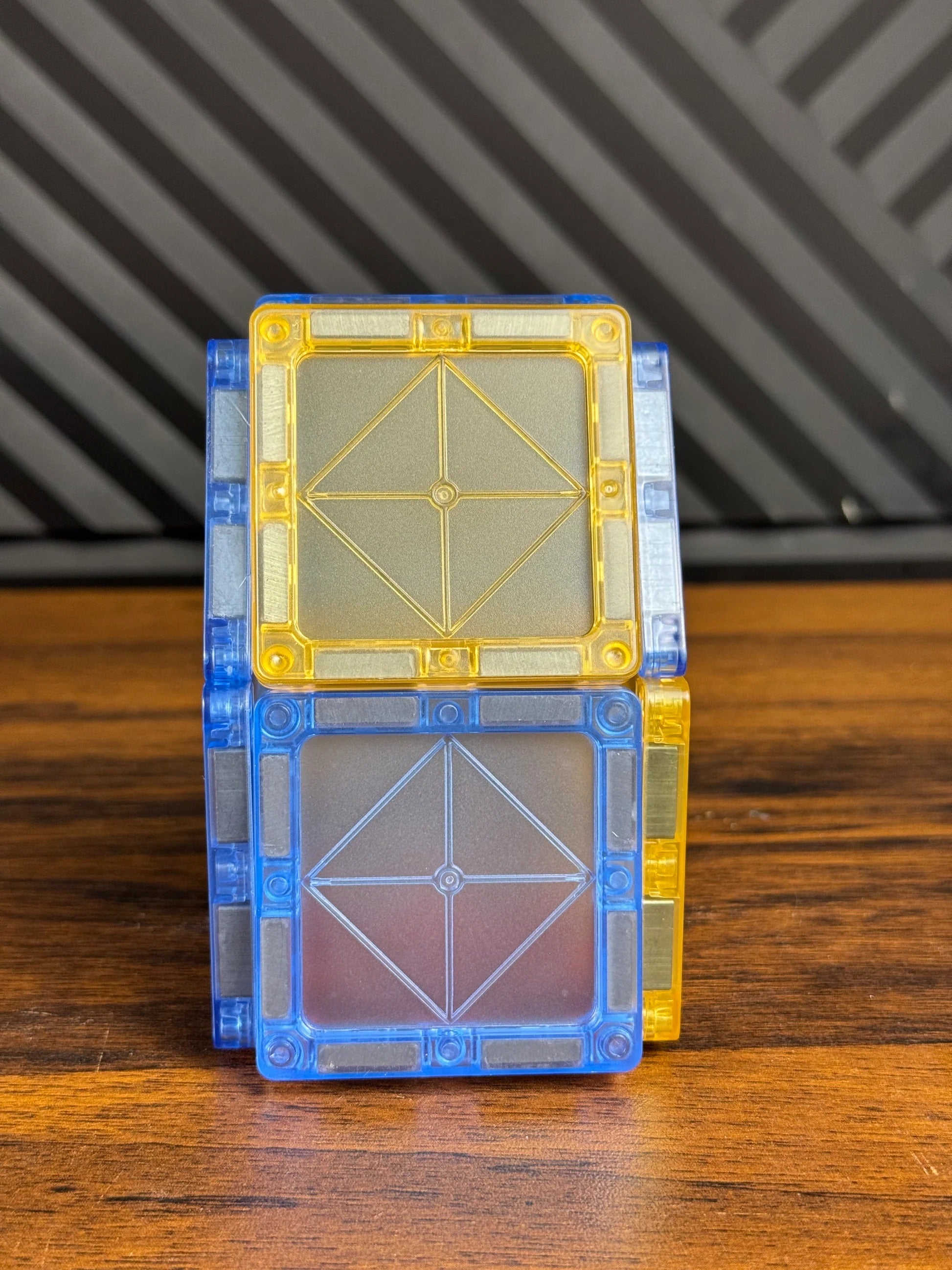 Magnetic Tiles Building Blocks Set – 20 Pieces