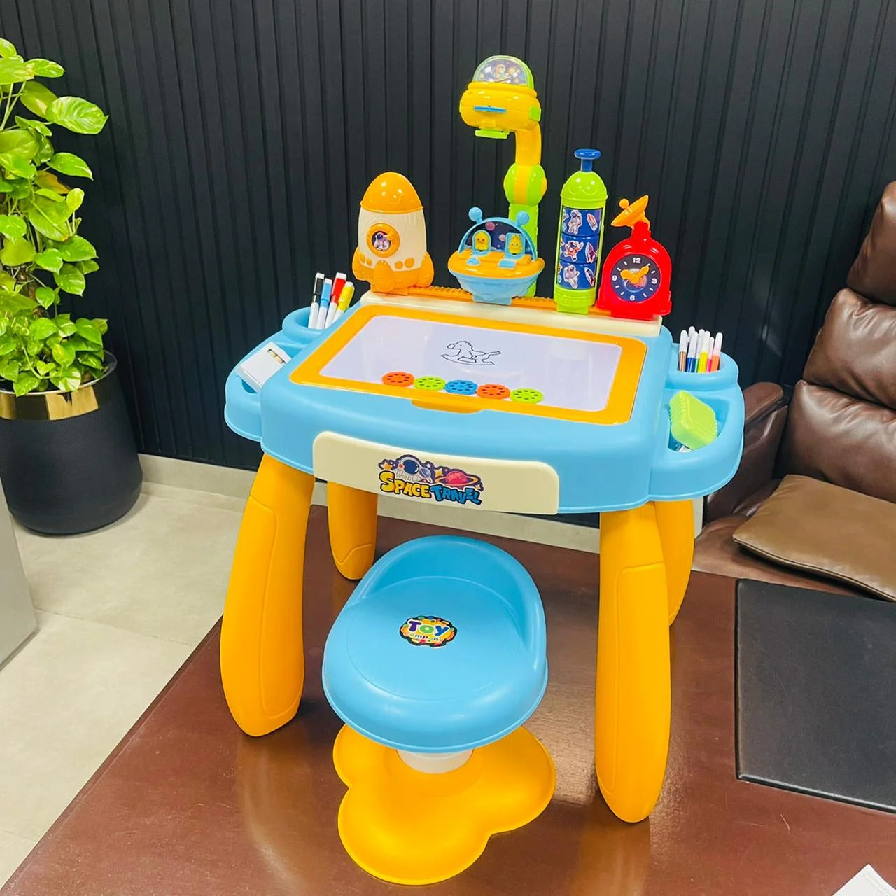 Multi-Functional Kids Projection Painting Table With Stool