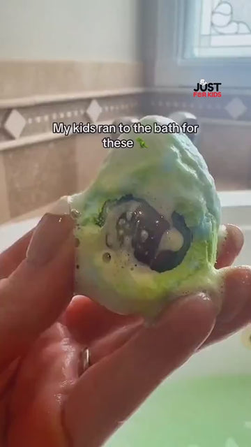 Premium Quality Dinosaur Bath Bomb - Special Edition video preview